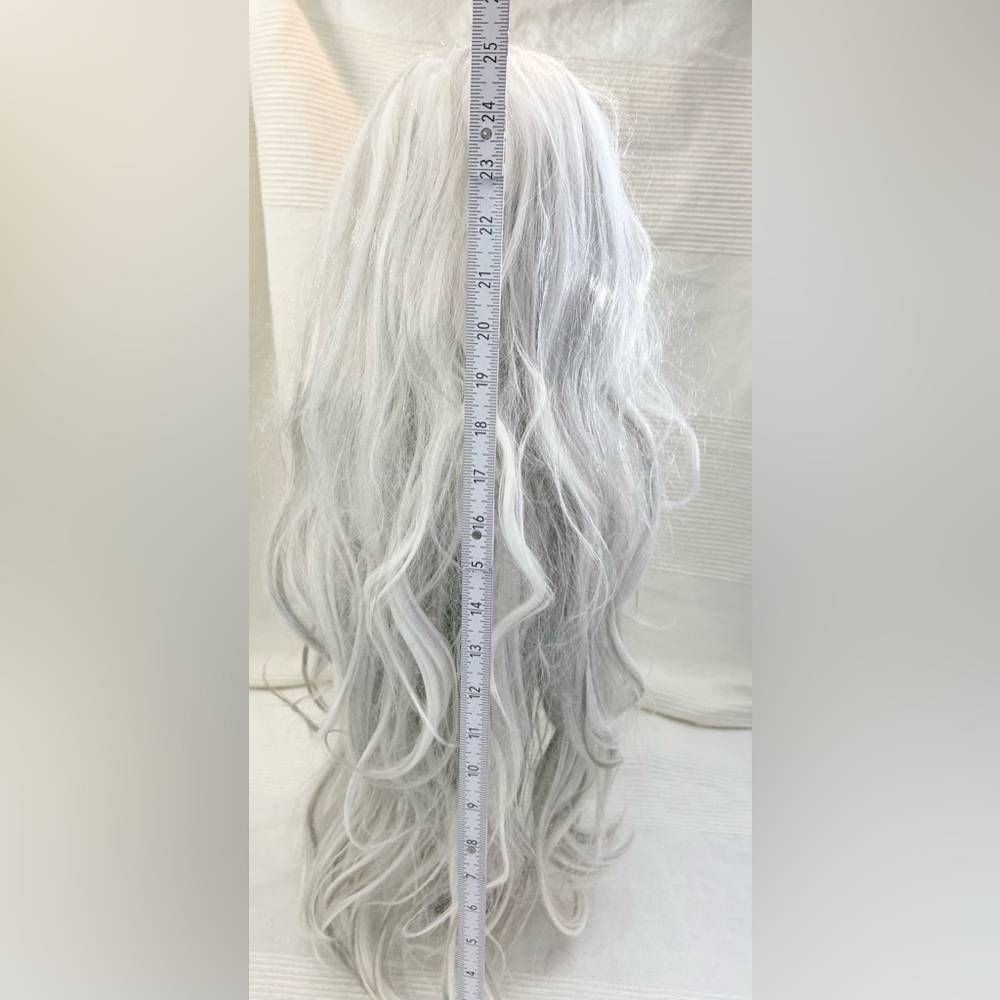 California Costumes Long Silver Wig - Picture 10 of 16